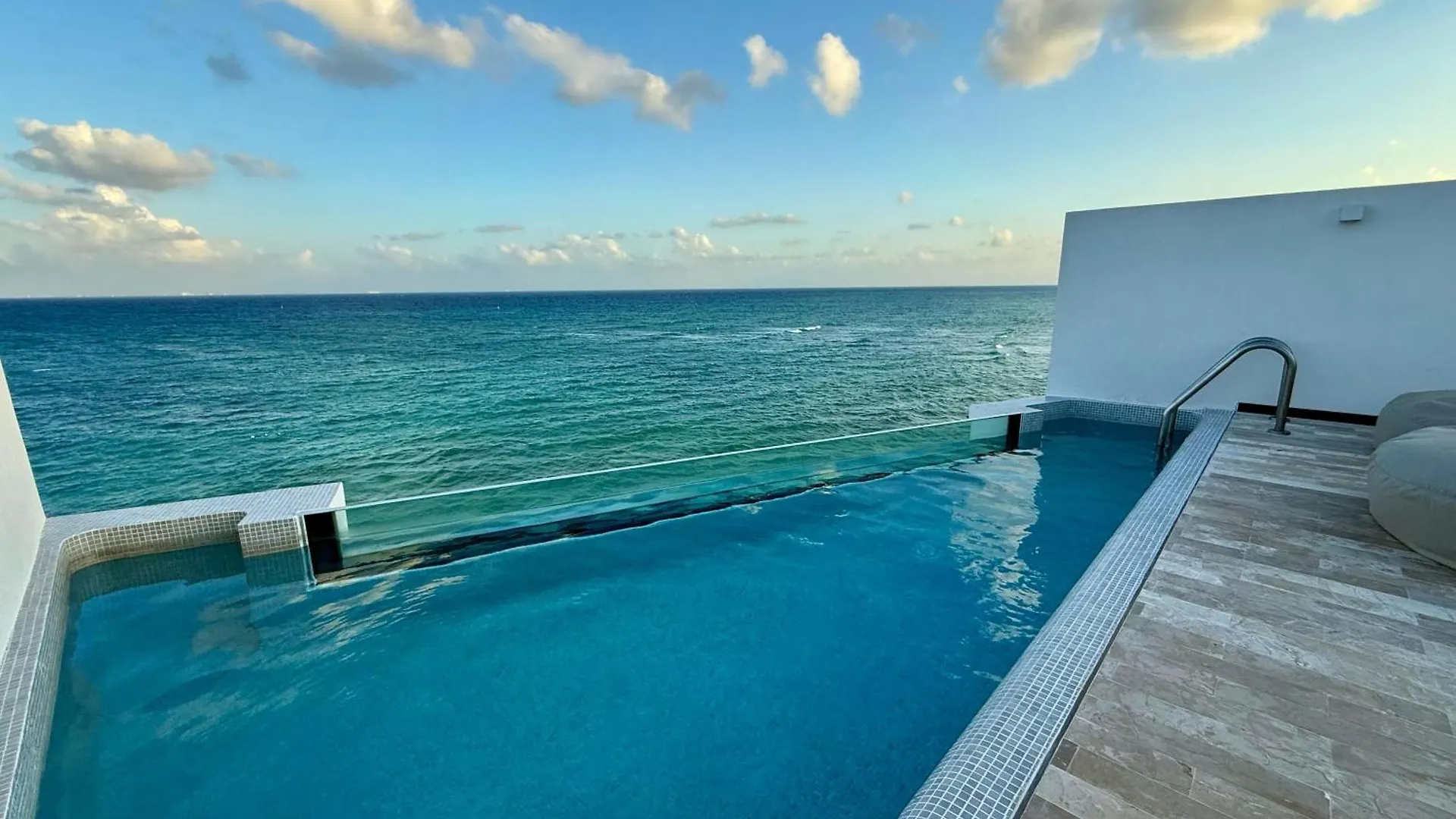 Aparthotel It Beach Condo Playa del Carmen